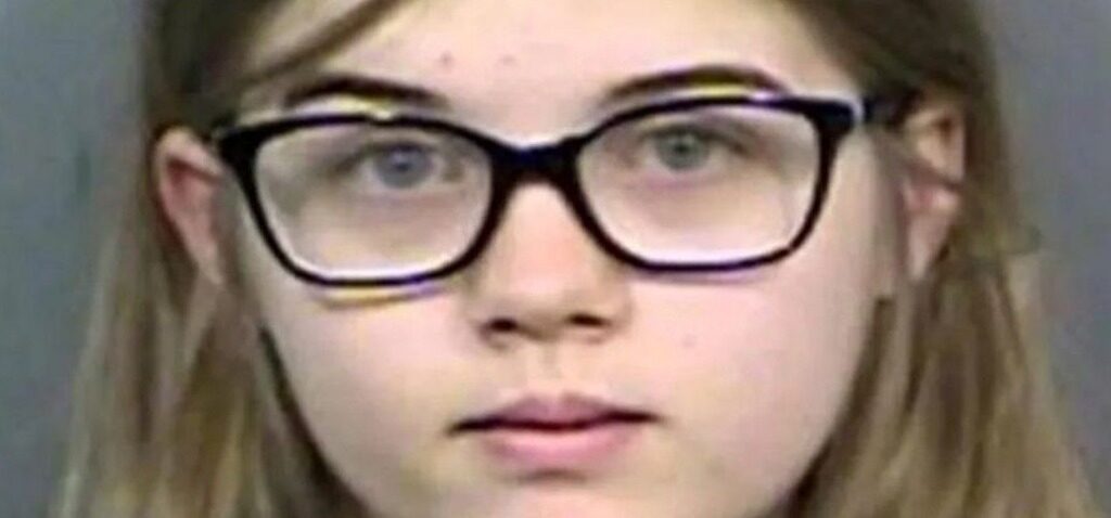 agresseuse - L'agresseuse de "Slender Man" qui a poignardé sa camarade 19 fois à l'âge de 12 ans capturée après son évasion