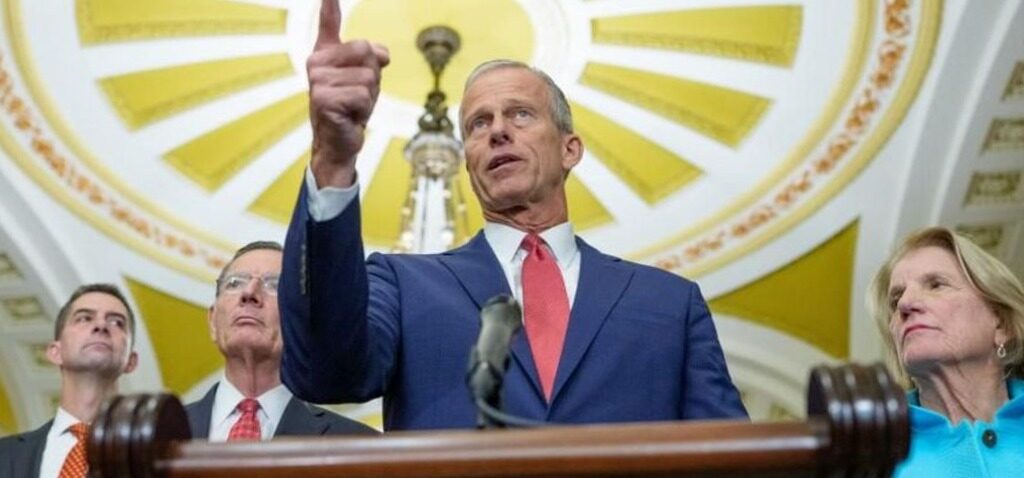 gouvernement - Le Sénat américain adopte un accord pour mettre fin à la fermeture du gouvernement