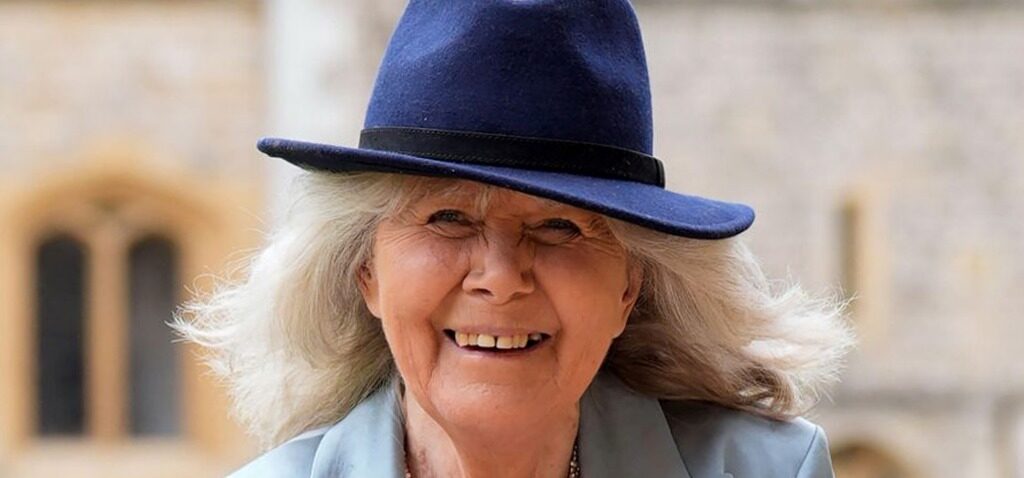 Jilly - Jilly Cooper est décédée des suites d'une blessure à la tête, selon le coroner.