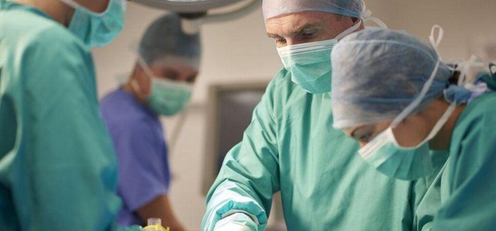 liste - La liste d'attente du NHS diminue après trois mois d'augmentations