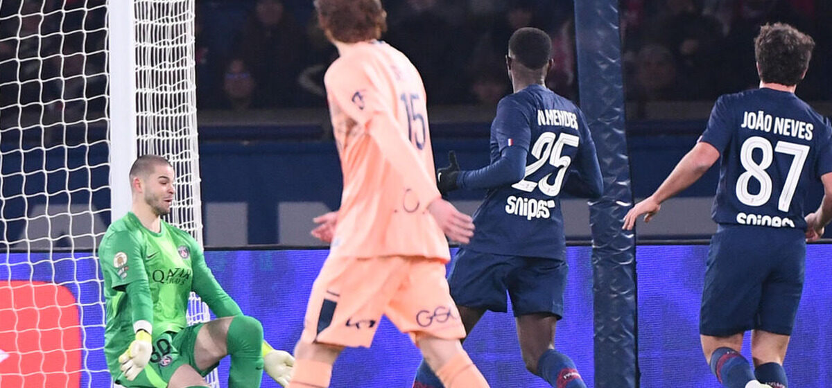 PSG - PSG - Le Havre (3-0) : Lucas Chevalier, Bien Accueilli Par Le Parc, S’est Révélé Décisif