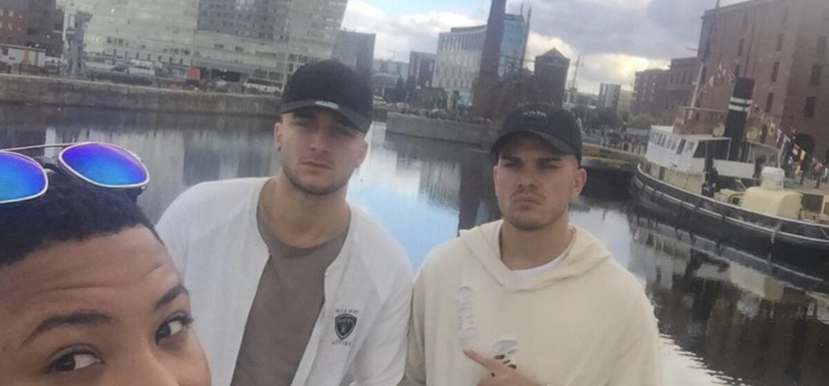 Boys - 13 novembre 2015 : Le Gouvernement Britannique Aurait Financé Un Boys Band Pour Chanter Dans Les Quartiers Musulmans Après Les Attentats