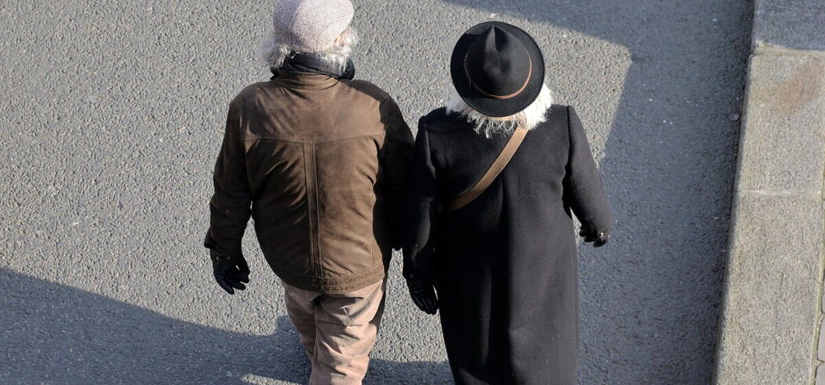 Veto - « Un Droit De Veto Générationnel » : Pourquoi Les Politiques Hésitent à Impliquer Les Retraités ?