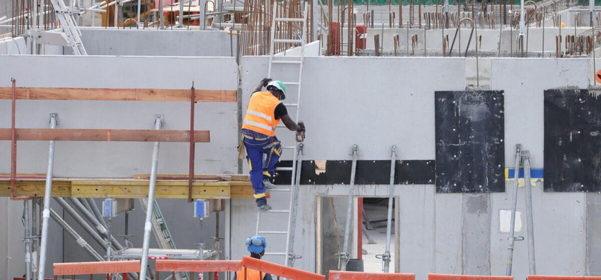 Bâtiment - « C'est Sans Fin » : Le Bâtiment, Toujours Enlisés Dans La Crise