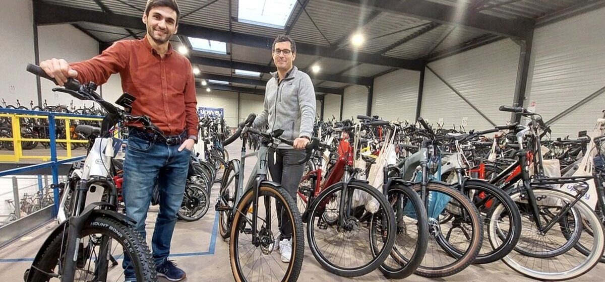 vélo - À Gennevilliers, des anciens d'Uber Eats ont établi la référence mondiale du vélo électrique reconditionné
