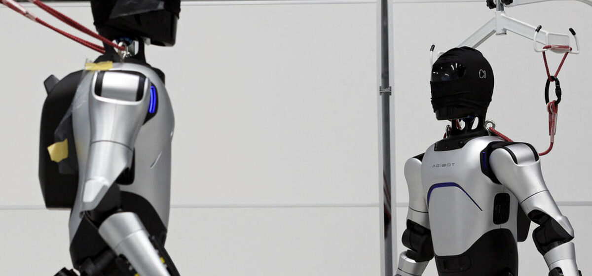 Robot - Un Robot Humanoïde Chinois Entre Au Guinness Des Records En Parcourant Plus De 100 km En Trois Jours Sans Arrêt