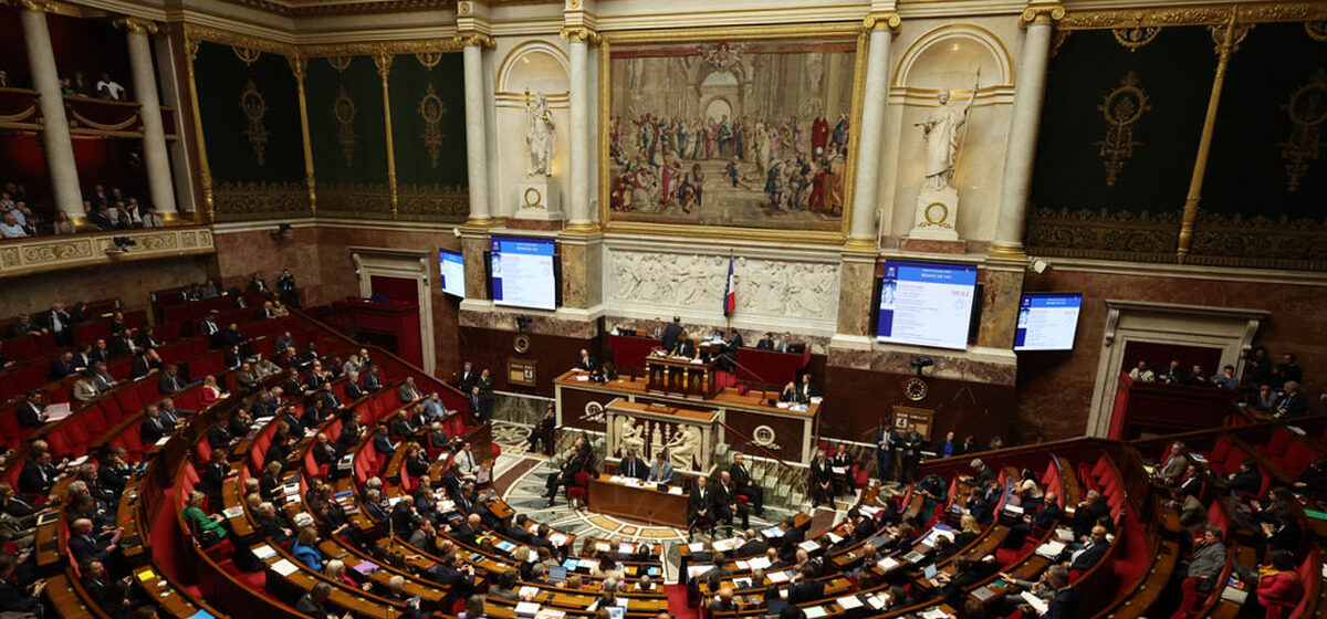 réforme - Réforme des retraites, refus d'obtempérer à Tourcoing, Macron face aux agriculteurs : les cinq informations essentielles à retenir ce midi