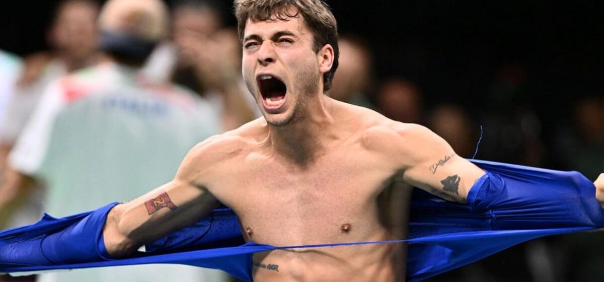 Coupe - Cobolli remporte un tie-break épique et propulse l'Italie en finale de la Coupe Davis