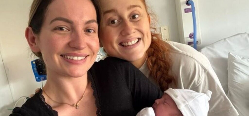 bébé - À 15 ans, ma meilleure amie m'a promis qu'elle aurait mon bébé. Aujourd'hui, je suis maman.