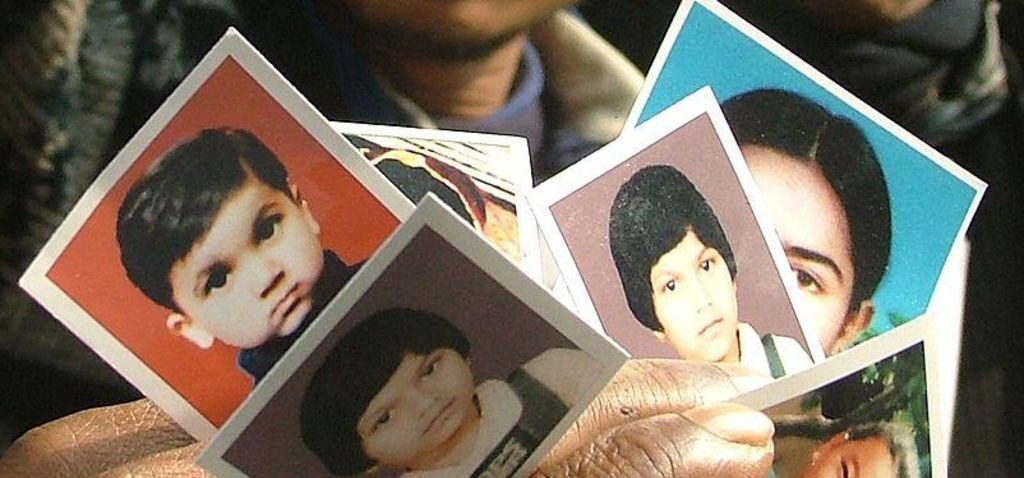 enfants - Qui a tué nos enfants ? Des parents indiens s'interrogent après l'acquittement du condamné de la « maison des horreurs »