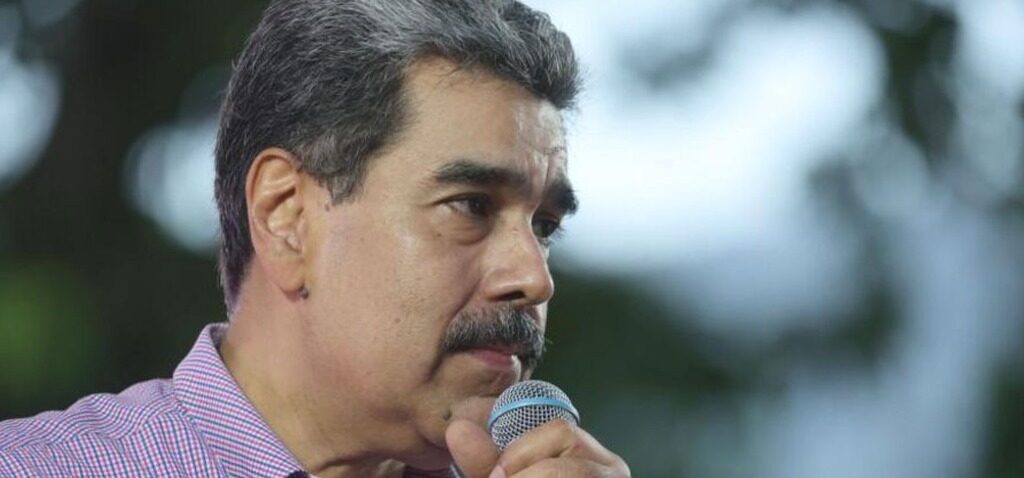 Maduro - Maduro du Venezuela 'prêt à discuter' alors que les États-Unis intensifient la pression