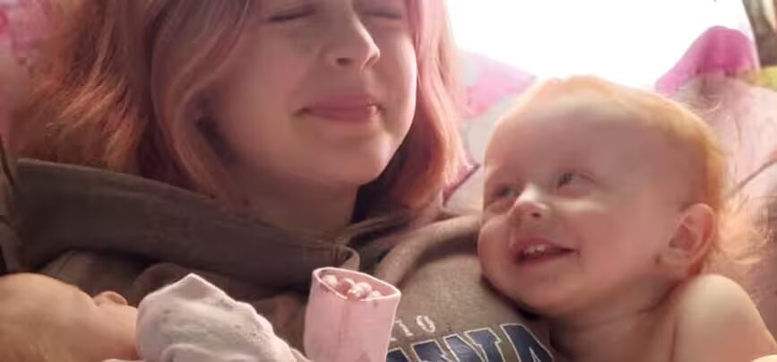 lait - Des parents désespérés cherchant du lait infantile se tournent vers des inconnus en ligne alors que les prix canadiens ont presque doublé depuis 2017.