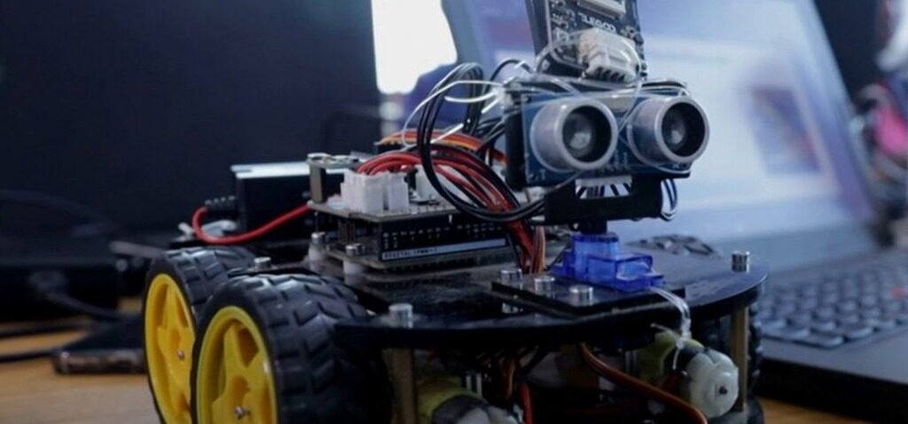 start-up - La start-up qui crée des kits scientifiques pour les jeunes Africains