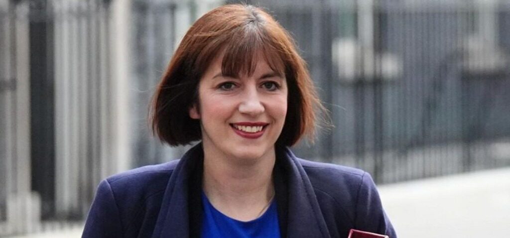 ministre - Le ministre défend le retournement 'pragmatique' sur les droits des travailleurs