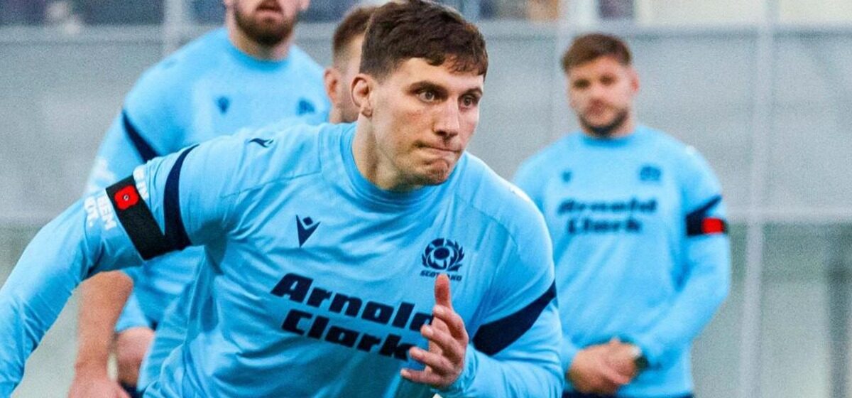 Darge - Darge débute alors que les Écossais effectuent un changement contre l'Argentine