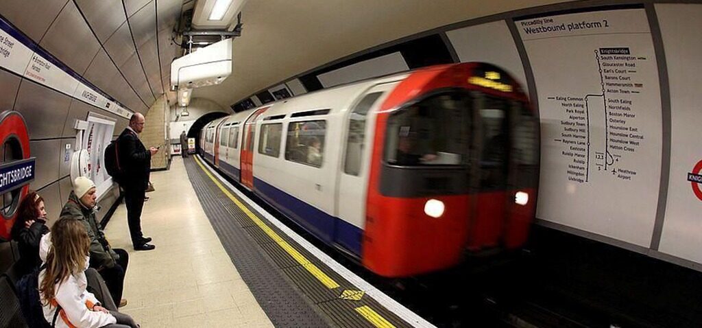 cyberattaque - Des adolescents plaident non coupables dans l'affaire de cyberattaque contre Tfl