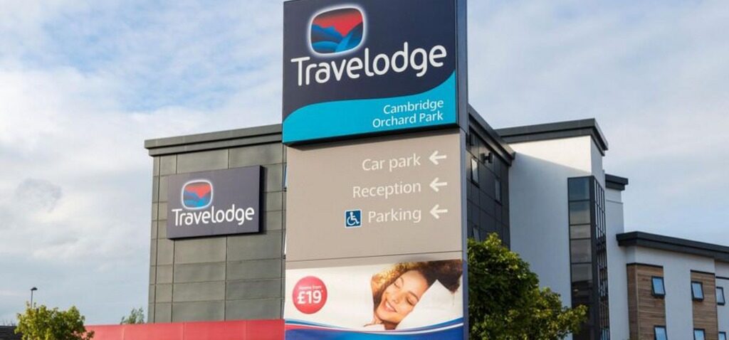 chambres - Annonces de Booking.com et de trois chaînes hôtelières interdites pour des chambres trompeusement bon marché