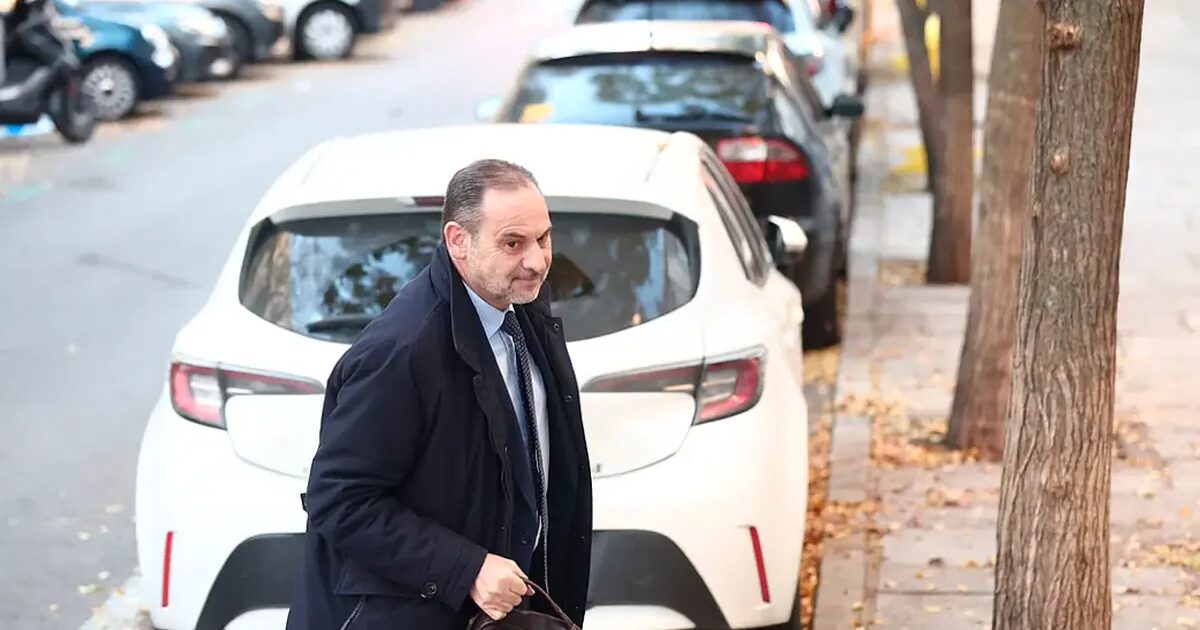 procès - La stratégie de défense d'Ábalos le conduit à un procès devant le Suprême au premier trimestre de 2026