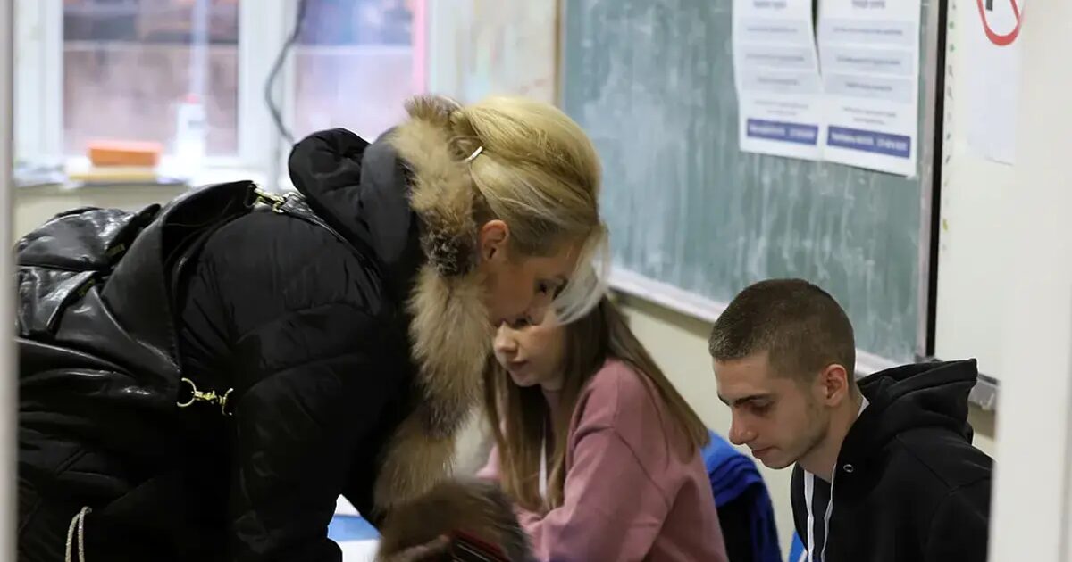 vote - Kosovo vote avec l'espoir de briser le blocage politique après presque un an sans gouvernement