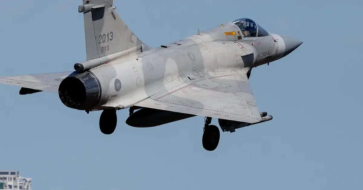 Chine - La Chine intensifie ses manœuvres militaires autour de Taïwan après l'accord d'achat d'armes avec les États-Unis