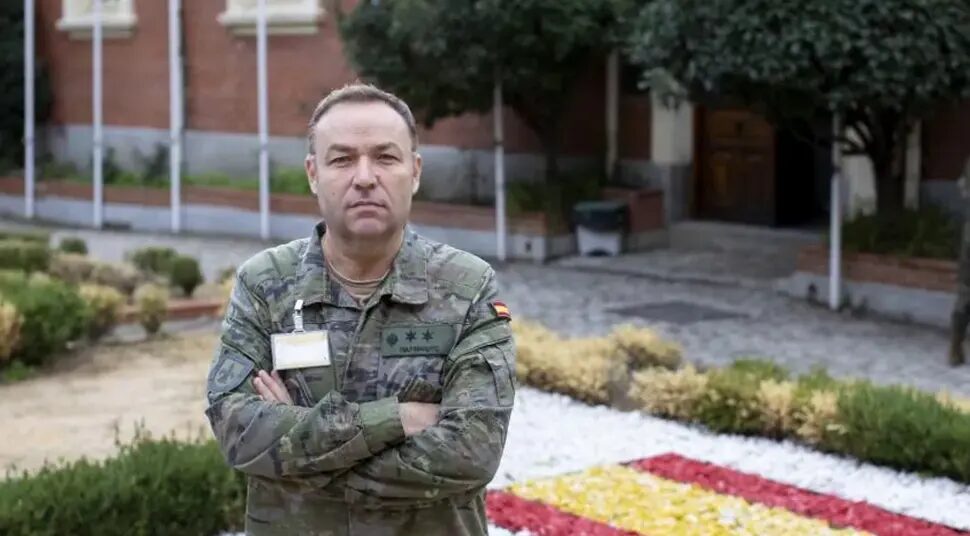 Robles - La Hora Des Reservistes, Avec Un 300 % De Places En Plus Depuis Que Robles Est Ministra : "Beaucoup Perdent De L'argent, Mais Ils Le Font Convaincus"