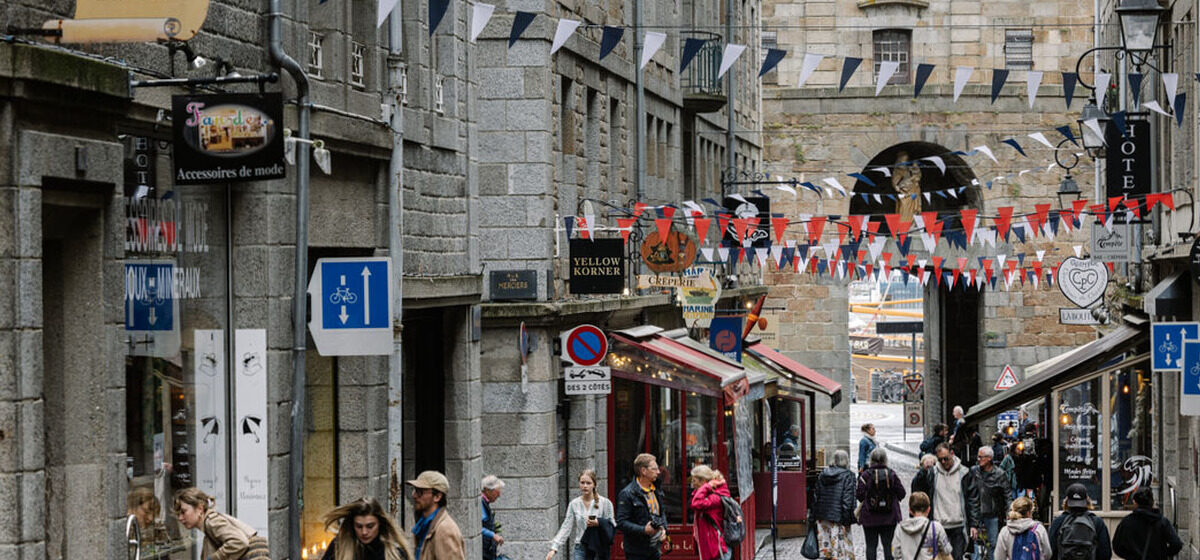 candidat - Municipales 2026 à Saint-Malo : Le candidat du RN, critiqué pour un selfie avec Dieudonné, se retire