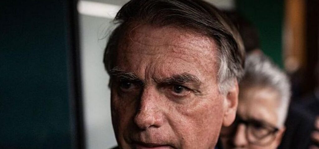 traitement - Le traitement médical de Bolsonaro pour ses hoquets en cours