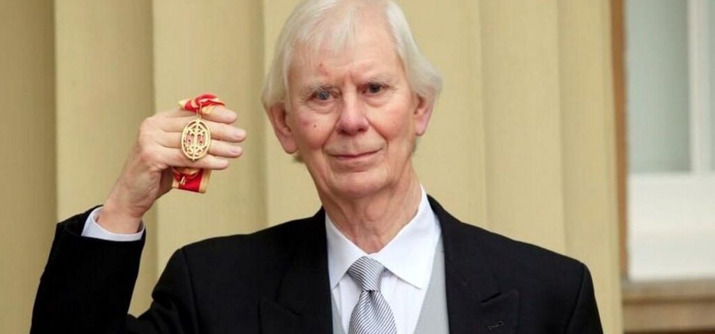 décède - Sir Andreas Whittam Smith, co-fondateur de The Independent, décède à l'âge de 88 ans