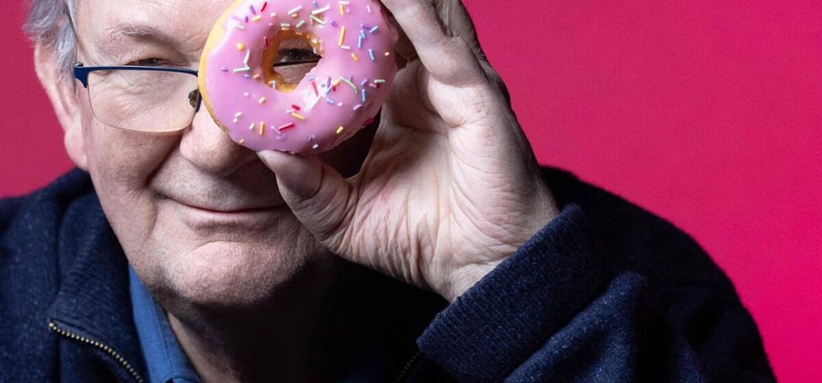 photographe - Le photographe britannique Martin Parr, célèbre pour ses clichés moqueurs de la classe moyenne, est décédé à 73 ans