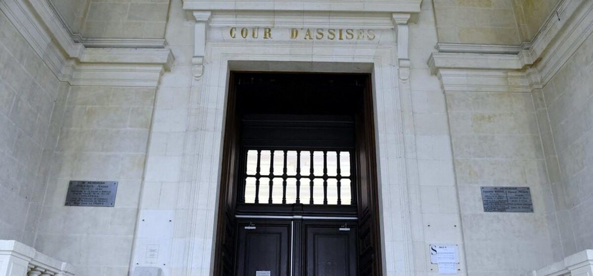 Terreur - Seul Contre le « camp des Méchants » : En Charente-Maritime, la Terreur du Village Jugée aux Assises