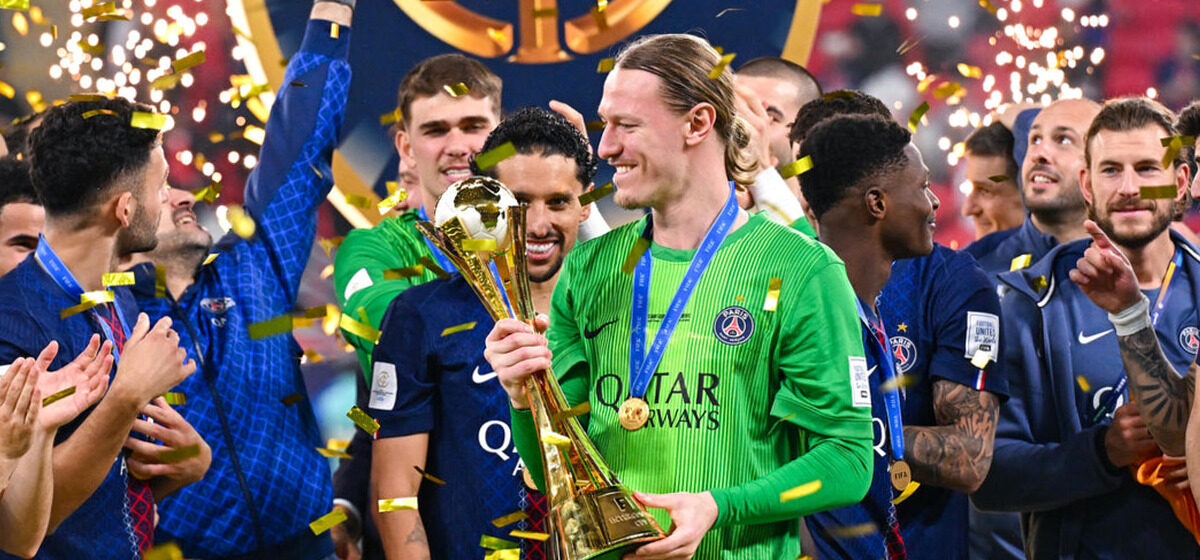 joueurs - « C’est des joueurs comme ça dont on a besoin » : Matvey Safonov, un héros devenu indispensable