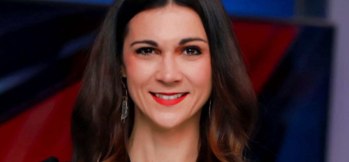 Christina - Christina Chambers, Journaliste Américaine, et Son Mari Retrouvés Morts à Domicile, Leur Enfant de Trois Ans Sain et Saufs