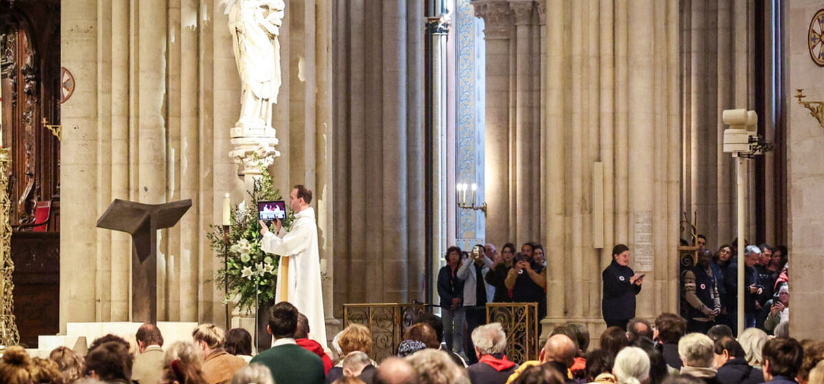 Catholiques - Âge, Lieu de Vie, Opinions Politiques… Qui sont les Catholiques Pratiquants en France ?