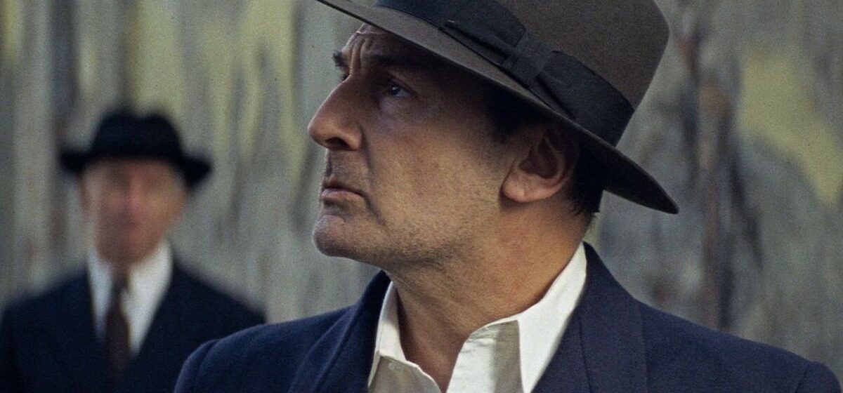 Gilles - Gilles Lellouche endosse le rôle de Jean Moulin au cinéma : « Dans une carrière, ce n’est pas si fréquent de vibrer autant »