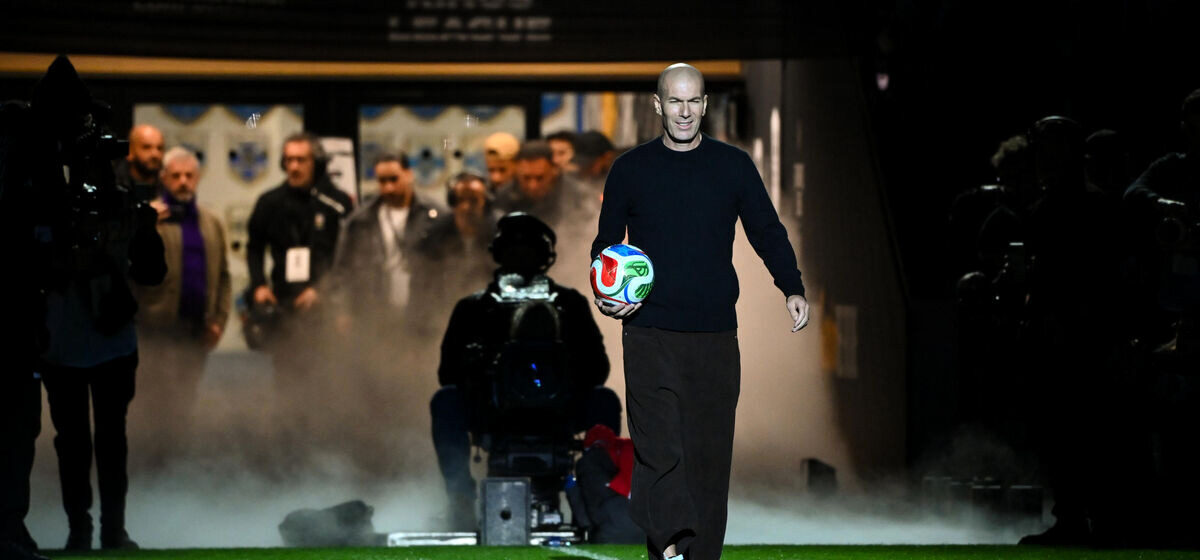 Zidane - « Une Fierté Pour Toute Une Génération » : Zinedine Zidane Fêté Comme Une Rock Star Au Stade Vélodrome