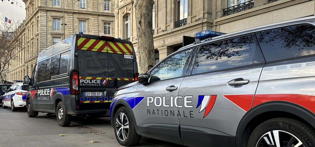 bijouterie - Paris : Des cambrioleurs s'introduisent dans une bijouterie par le sous-sol mais échouent face au coffre