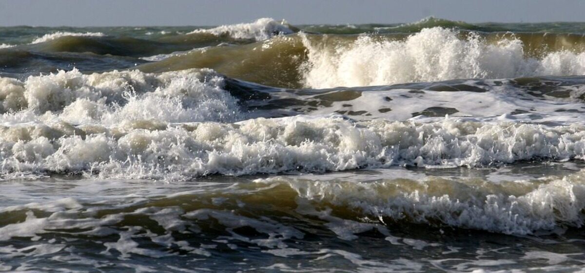 Baignade - La Baignade de Noël se transforme en drame : Deux hommes disparaissent en mer au large de l’Angleterre, de nombreuses personnes en détresse