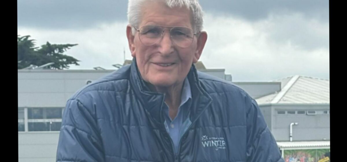 Amende - Un Britannique Verbalisé Pour Avoir « craché Une Feuille » Tombée Dans Sa Bouche : Il A Dû S'acquitter D'une Amende De 285 euros