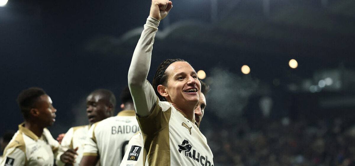 Profit - Ligue 1 : Lens Tire Profit Des Erreurs Du PSG Et De L'OM Pour Prendre La Tête Du Championnat