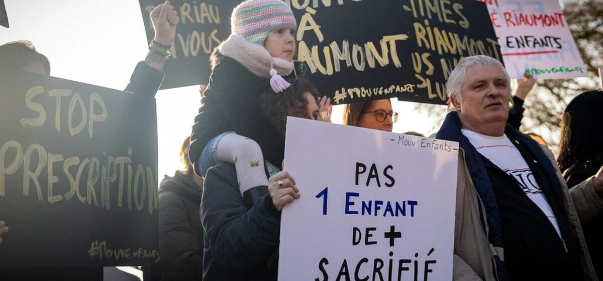 marche - « Menteurs » : Violences lors d'une marche de soutien aux victimes de la communauté catholique traditionaliste de Riaumont