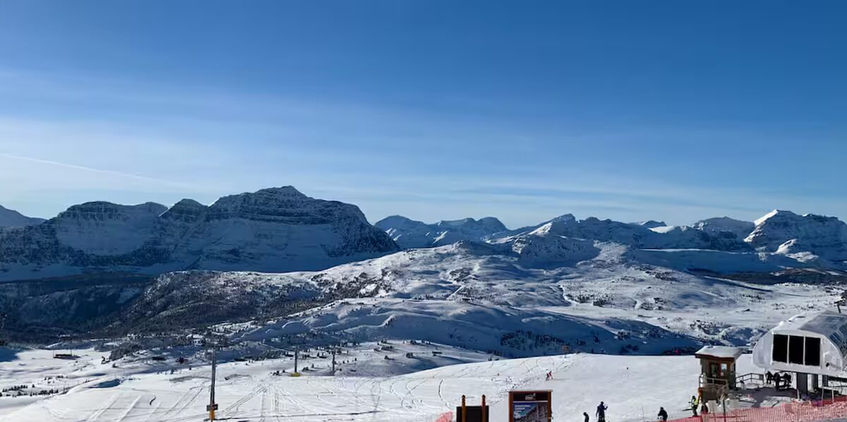 skieur - Un skieur meurt après être tombé dans une neige profonde au domaine skiable de Banff