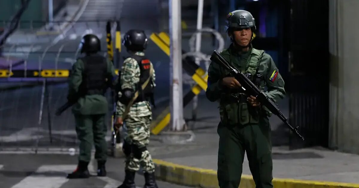 Sánchez - Sánchez propose ses "bons offices" pour "une solution pacifique" en Venezuela et avertit qu'il ne reconnaîtra pas "une intervention qui viole le droit international"