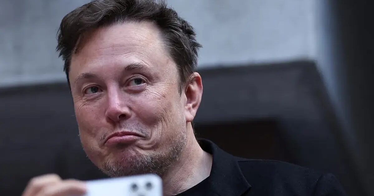 Groenland - Depuis Grok, qui transforme les photos de Twitter en porno, jusqu'à la 'route de la soie polaire', quel est l'intérêt de Trump pour occuper le Groenland ?