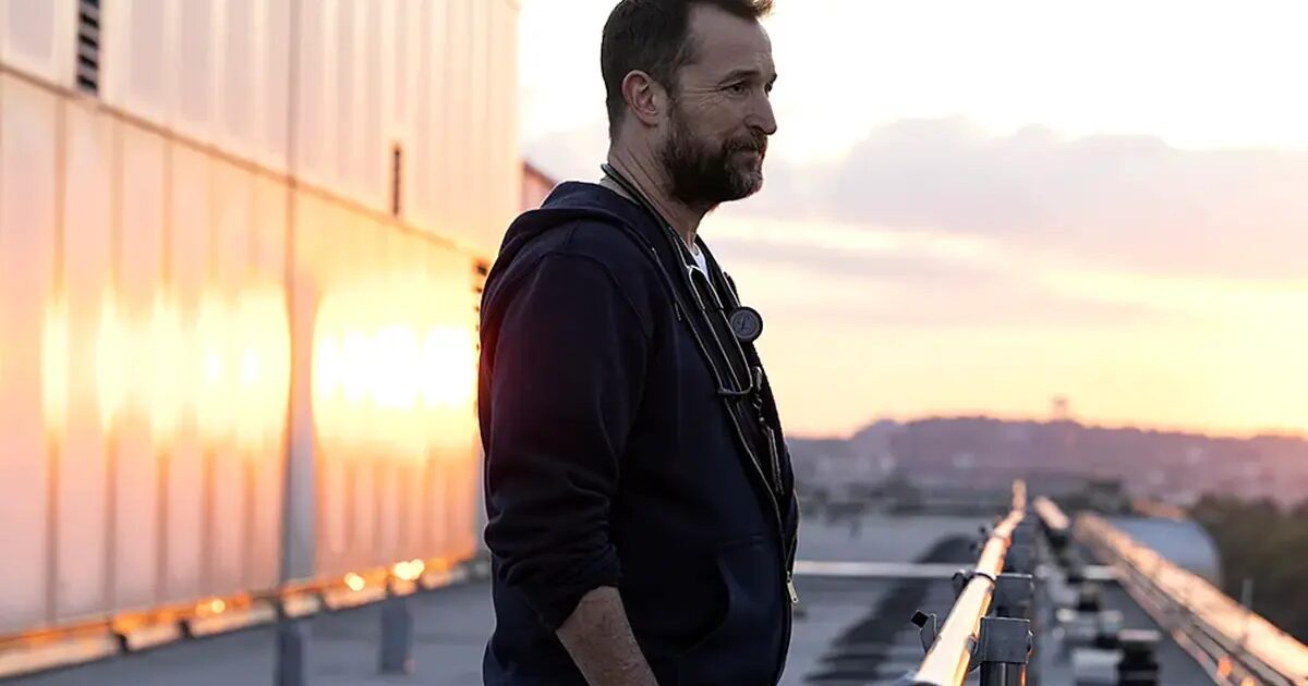 gagnant - Noah Wyle, gagnant du Golden Globe : "Je n'aurais jamais pensé revenir à cette position de privilège à 54 ans"