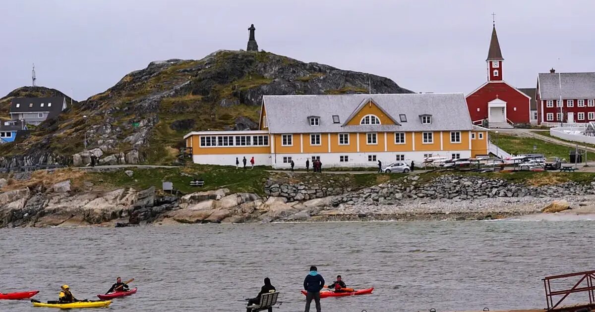 OTAN - Les pays européens débattent de la création d'une mission de l'OTAN pour renforcer la présence militaire en Groenlandes.