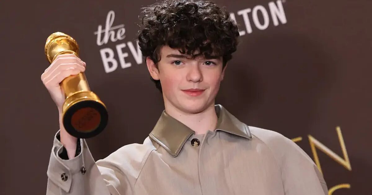 Golden - Owen Cooper fait l'histoire aux Golden Globes en remportant un prix à seulement 16 ans pour la série Adolescence