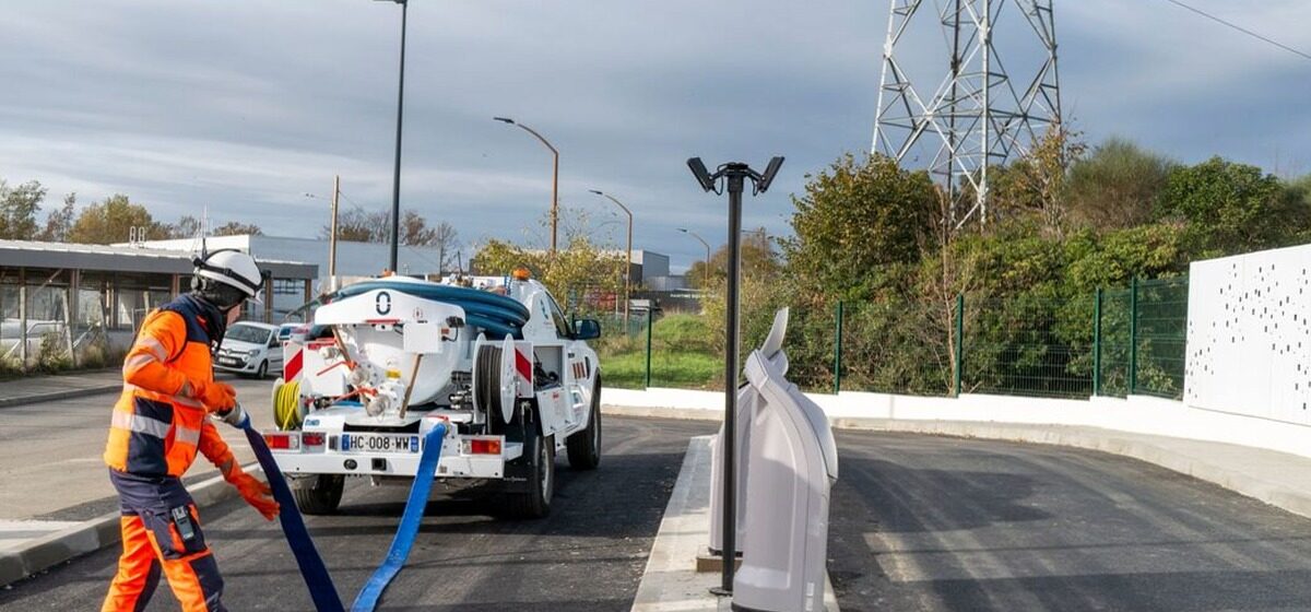 Toulouse - Arrosage des espaces verts, lavage des rames de métro : à Toulouse, comment une station-service transforme les eaux usées pour économiser l'eau ?