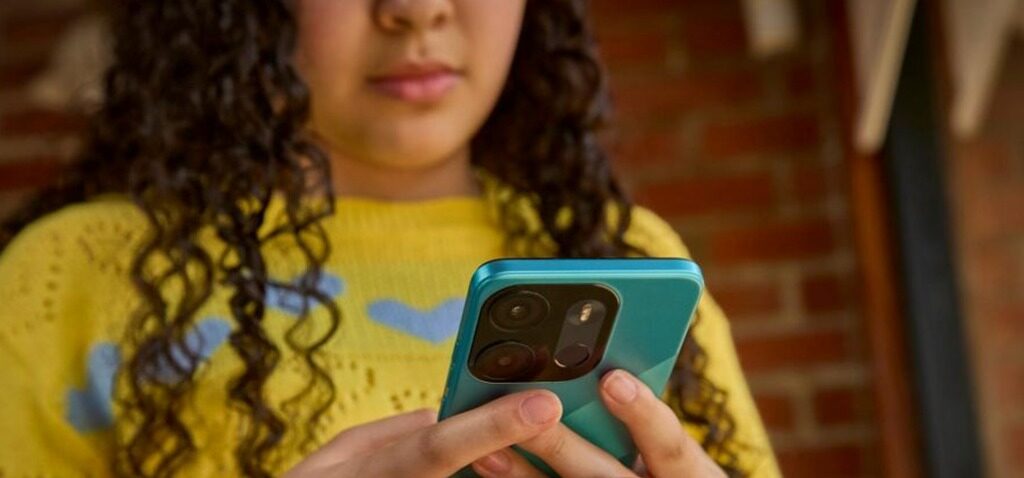 Royaume-Uni - Le Royaume-Uni envisage d'interdire l'accès aux réseaux sociaux pour les moins de 16 ans