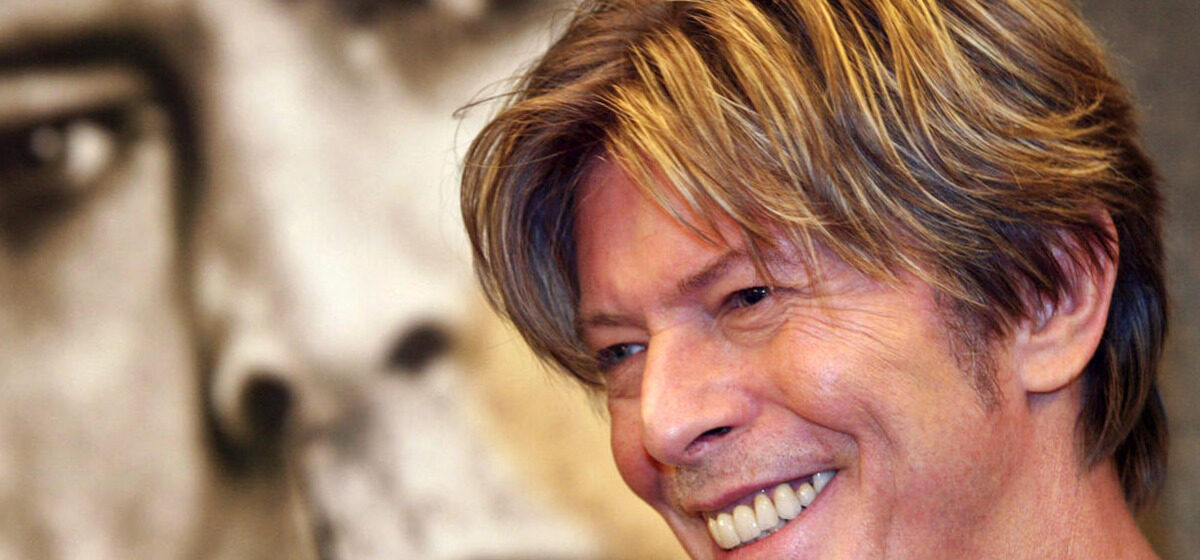 David - « Le Plus Gros Dragueur Que J’ai Rencontré » : Dix ans après la mort de David Bowie, ses amis français partagent leurs souvenirs