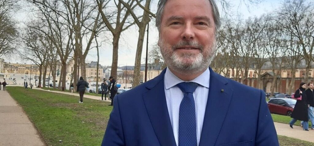 Municipales - Municipales 2026 à Versailles : Le candidat de Ciotti et du RN répond à ses détracteurs : « Moi, je n’ai pas changé »